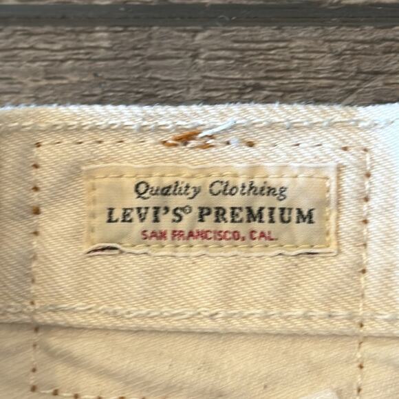 Levi's Women's 501 Original Short Natural Instinct Size 32 - Picture 7 of 10